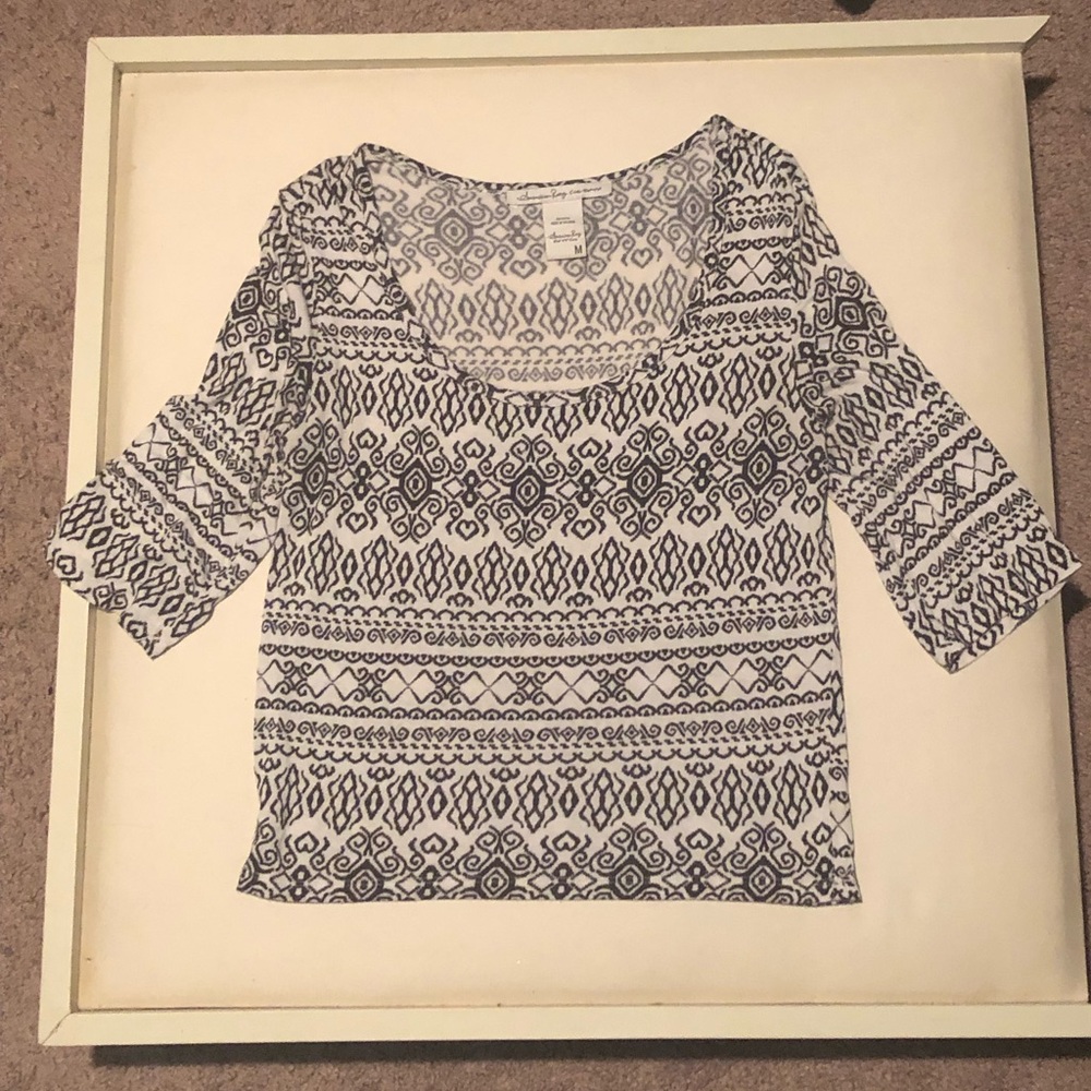 3/4 sleeve American Rag top w/ pattern